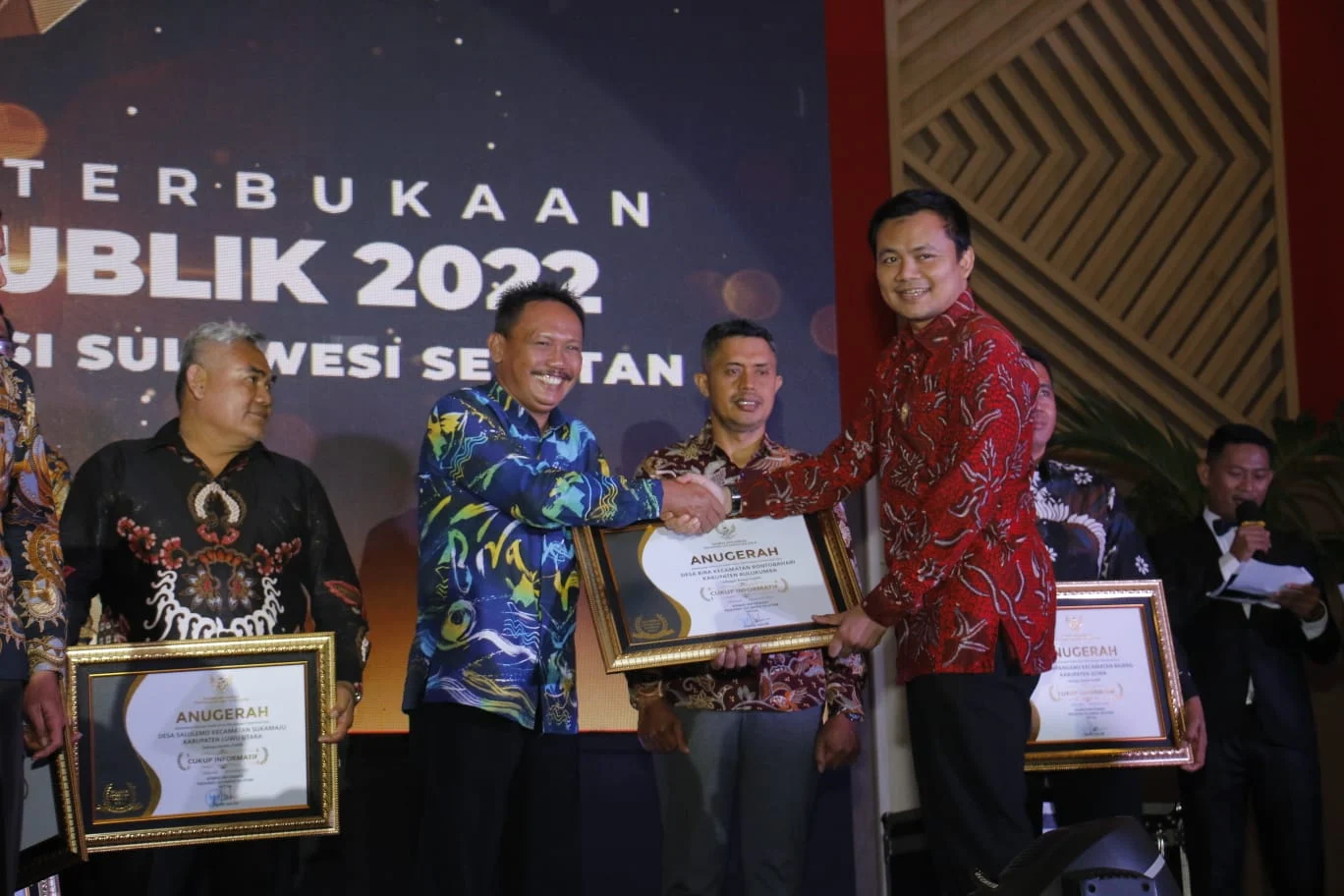 Desa Bira Meraih Penghargaan Keterbukaan Informasi Publik Tingkat Provinsi Sulawesi Selatan